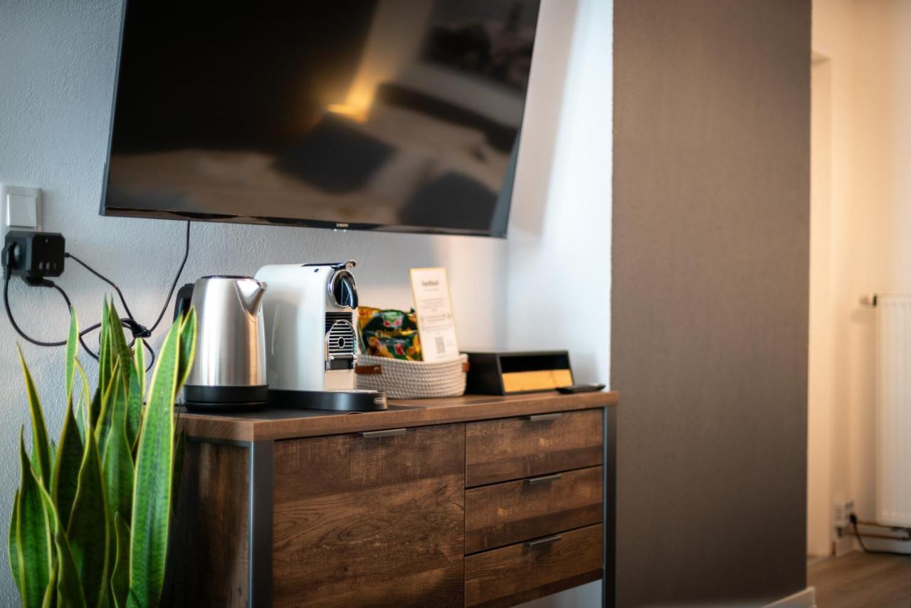 Federnest - Luxus-Studio - Kingsize Boxspringbett - Home-Office Mit Monitor Und Drucker - 11 Min Hbf Duisburg Kültér fotó